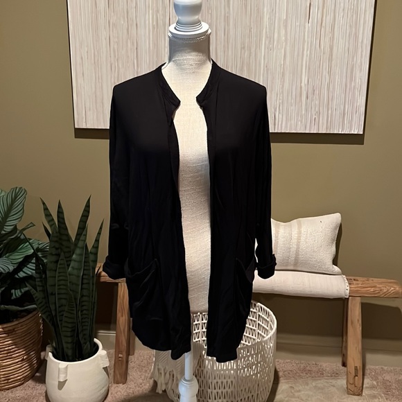 Splendid Black Open Front Cardigan - Picture 1 of 6